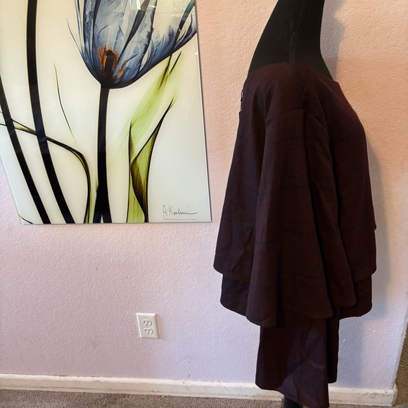 shirt size large - Picture 3 of 6